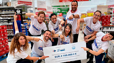 Carrefour celebra la donación de 100.000 euros a FESBAL en beneficio de las personas en situación de vulnerabilidad social a las que atiende la entidad